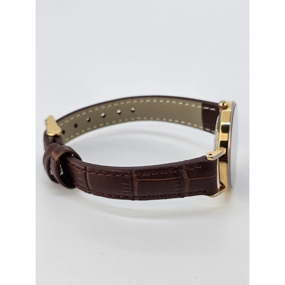 Daniel Wellington Women's Watch 32MM Black Dial NEW Leather Bands NEW Battery